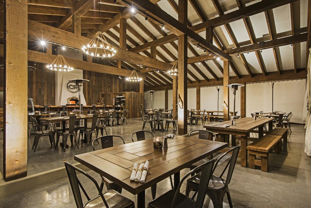 גרדן סיטי Conestoga Ranch Glamping Resort מראה חיצוני תמונה