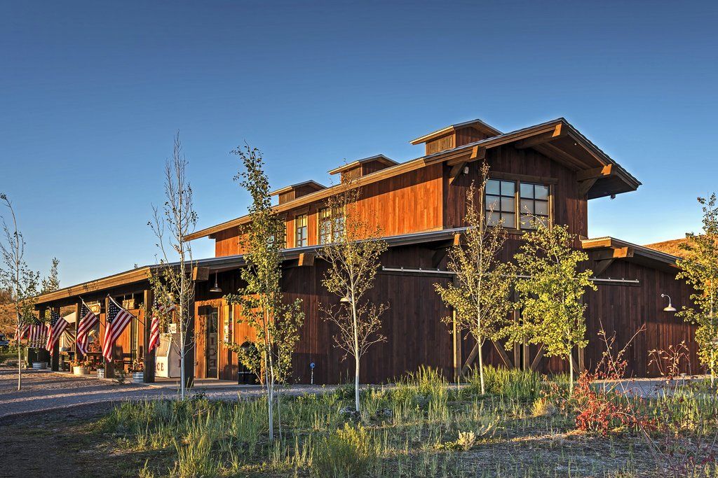 גרדן סיטי Conestoga Ranch Glamping Resort מראה חיצוני תמונה