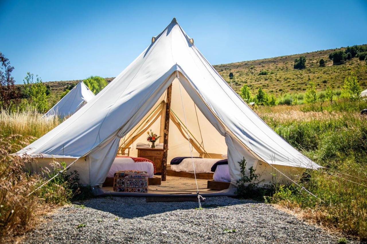 גרדן סיטי Conestoga Ranch Glamping Resort מראה חיצוני תמונה