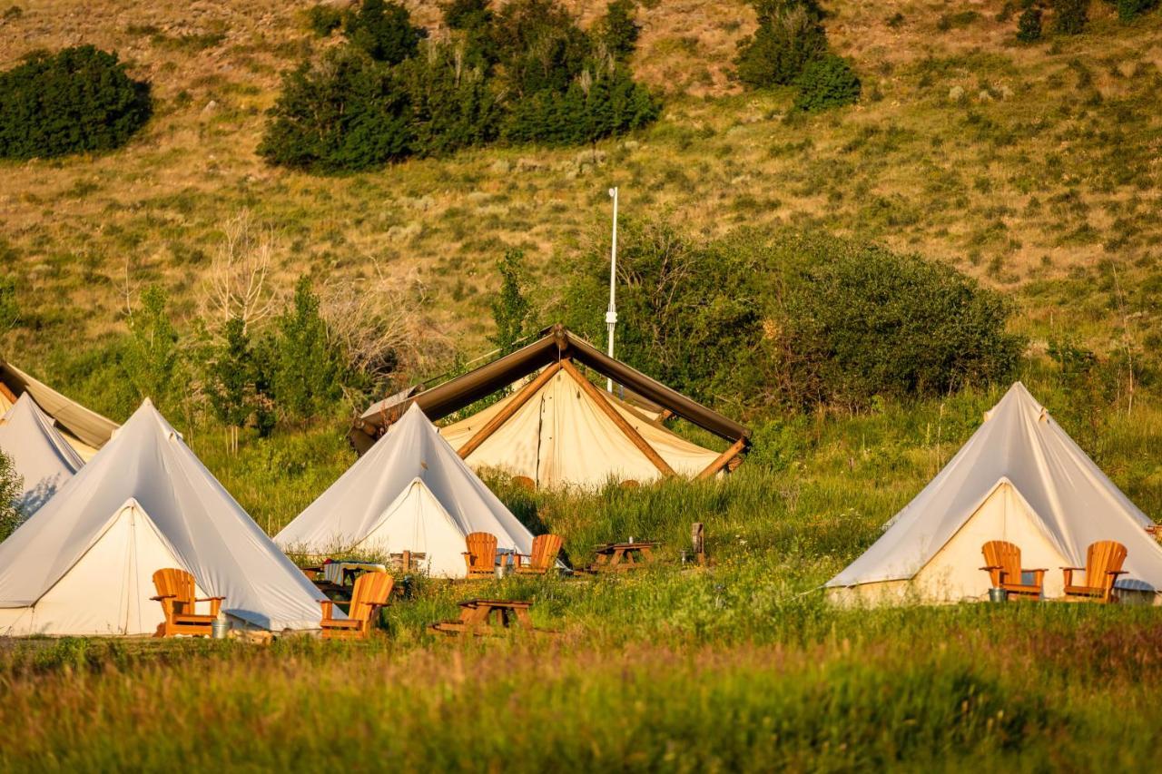 גרדן סיטי Conestoga Ranch Glamping Resort מראה חיצוני תמונה