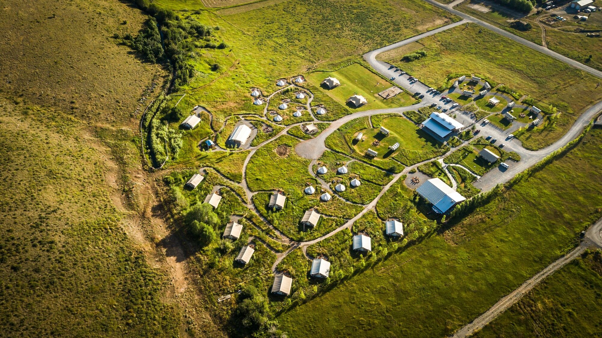 גרדן סיטי Conestoga Ranch Glamping Resort מראה חיצוני תמונה