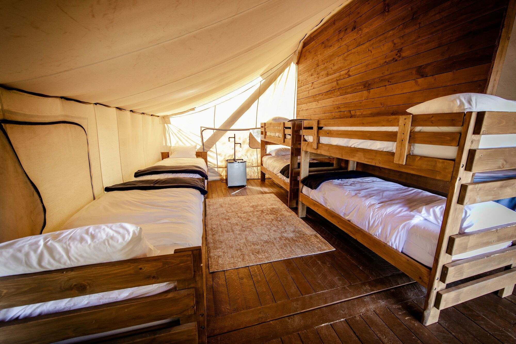 גרדן סיטי Conestoga Ranch Glamping Resort מראה חיצוני תמונה